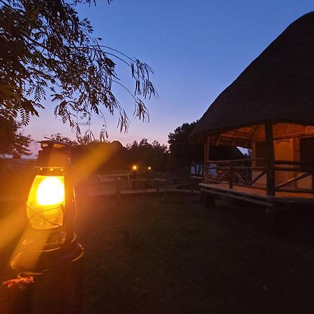 Songbird Safari Lodge & Campsite Katunguru 外观 照片