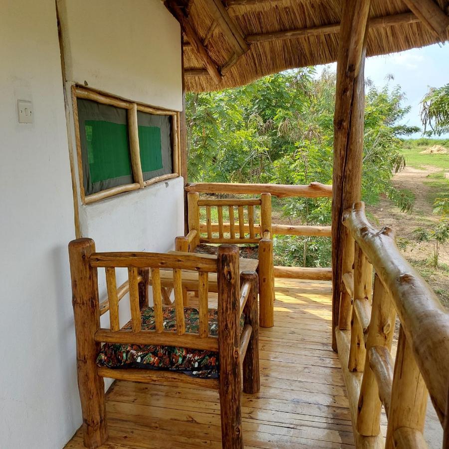 Songbird Safari Lodge & Campsite Katunguru 外观 照片