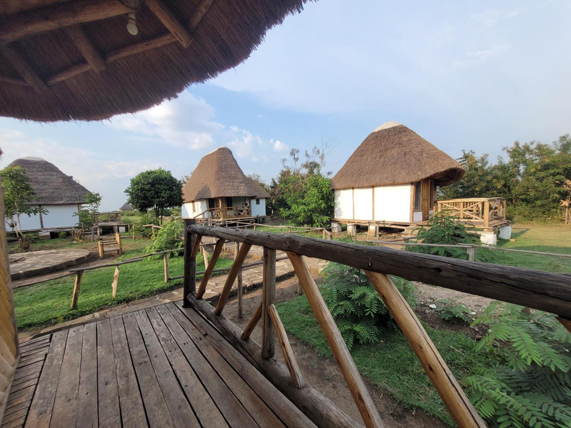 Songbird Safari Lodge & Campsite Katunguru 外观 照片